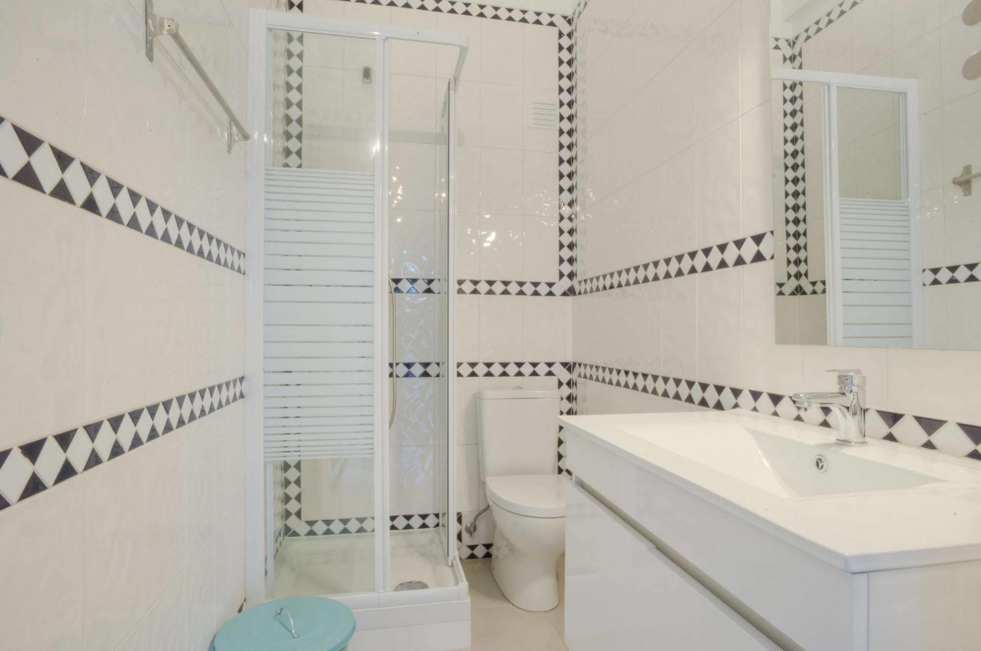 Blue Boutique Hostel & Suites Estoril Luaran gambar