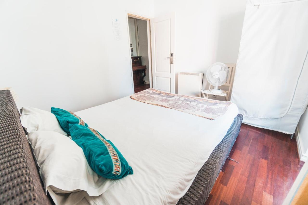 Blue Boutique Hostel & Suites Estoril Bilik gambar