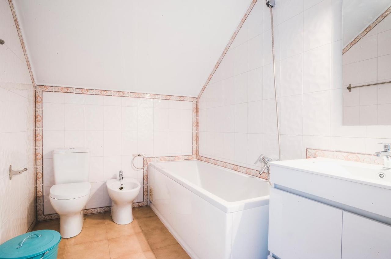 Blue Boutique Hostel & Suites Estoril Bilik gambar